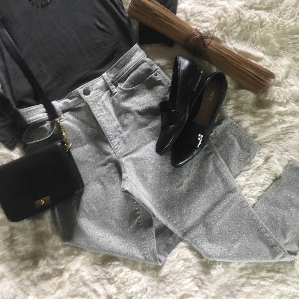 Ann Taylor LOFT • high waisted blue floral pants